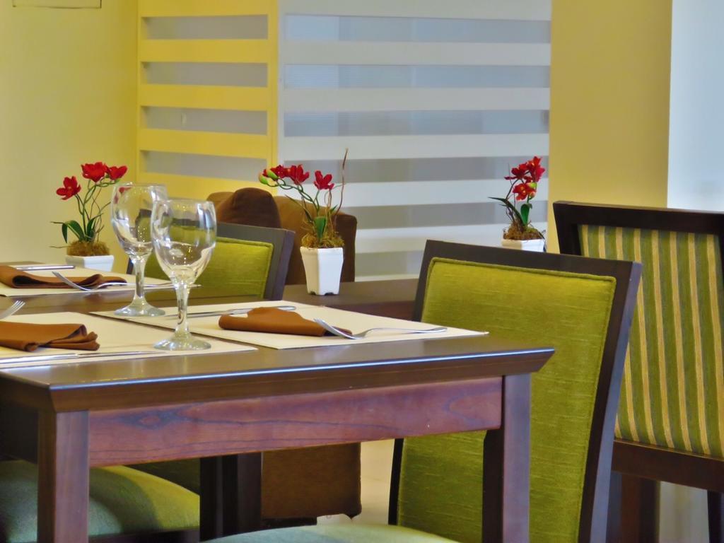 Grand Hotel Reconquista Luaran gambar