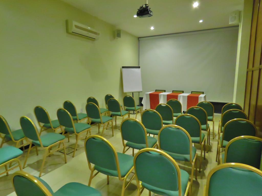 Grand Hotel Reconquista Luaran gambar